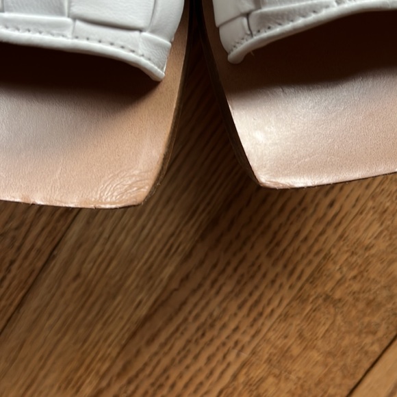 Bottega Veneta Sandals - Picture 8 of 8